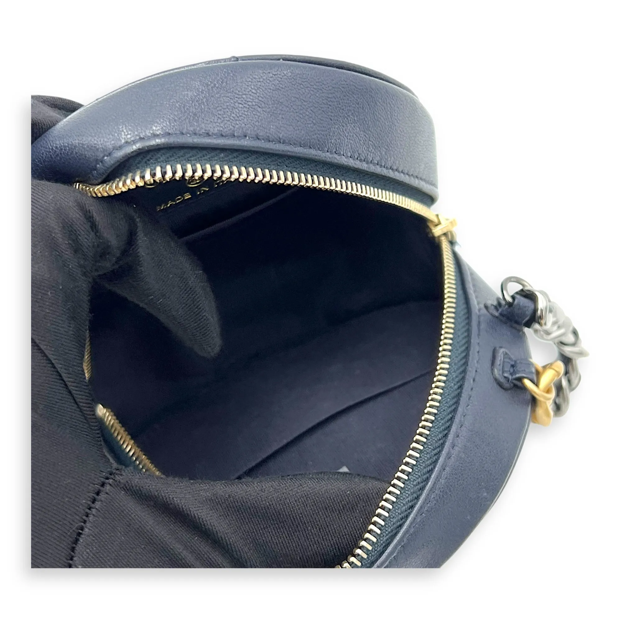 Round CC Crossbody Bag Blue in Calfskin, Mixed hardware