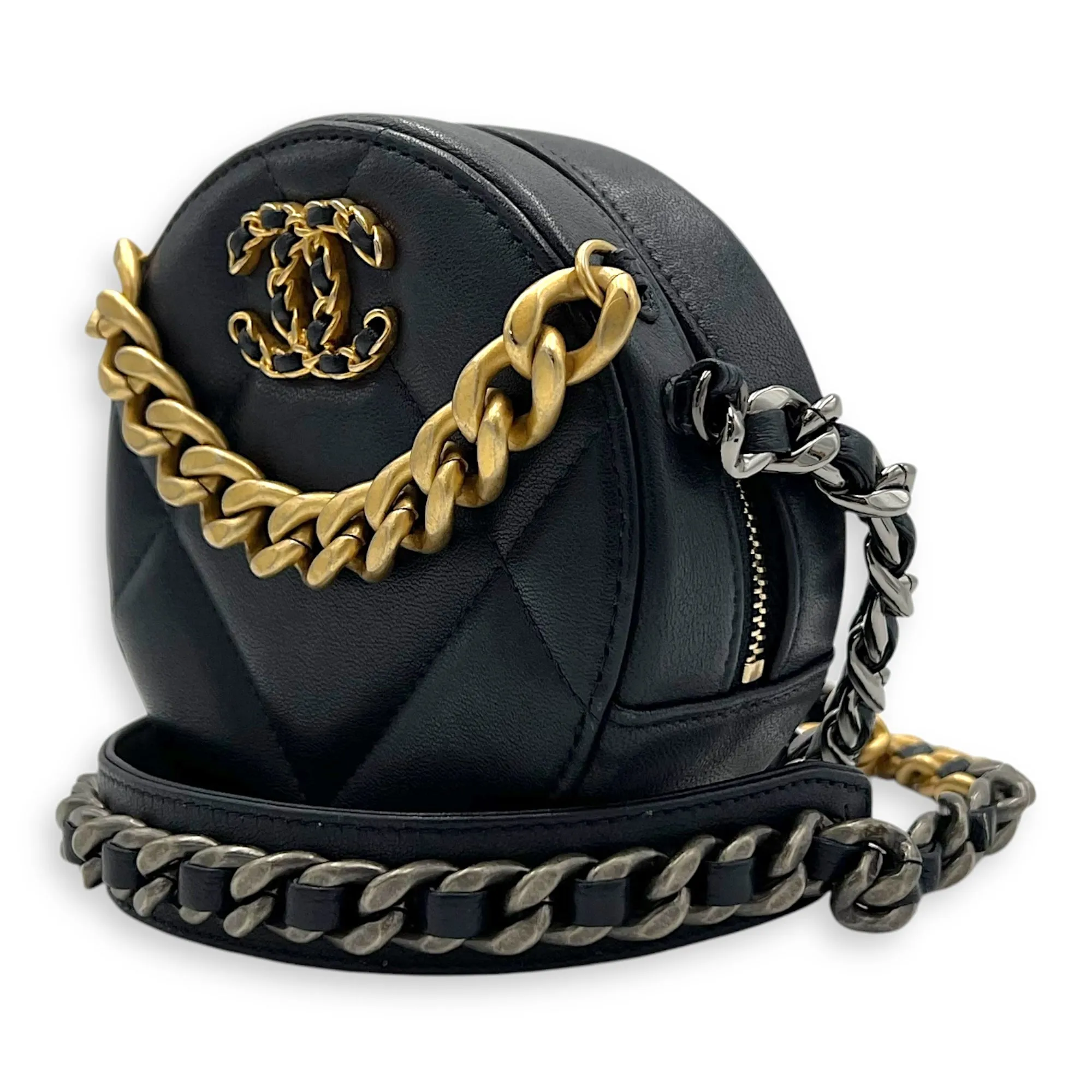 Round CC Crossbody Bag Blue in Calfskin, Mixed hardware